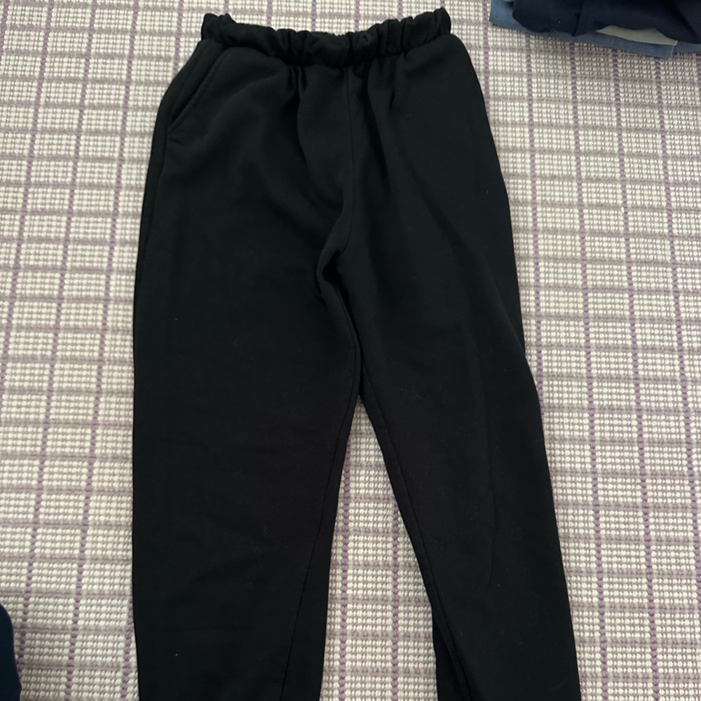 Zara black sweatpants never worn size medium